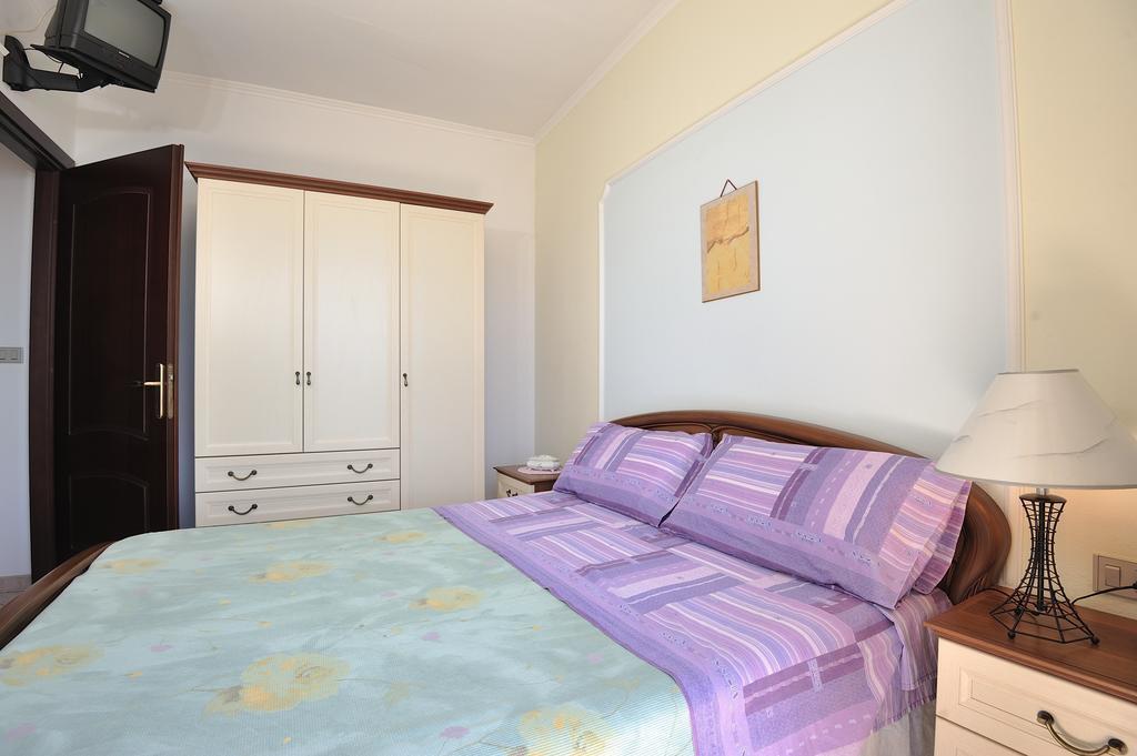 Apartments Baunei Cameră foto